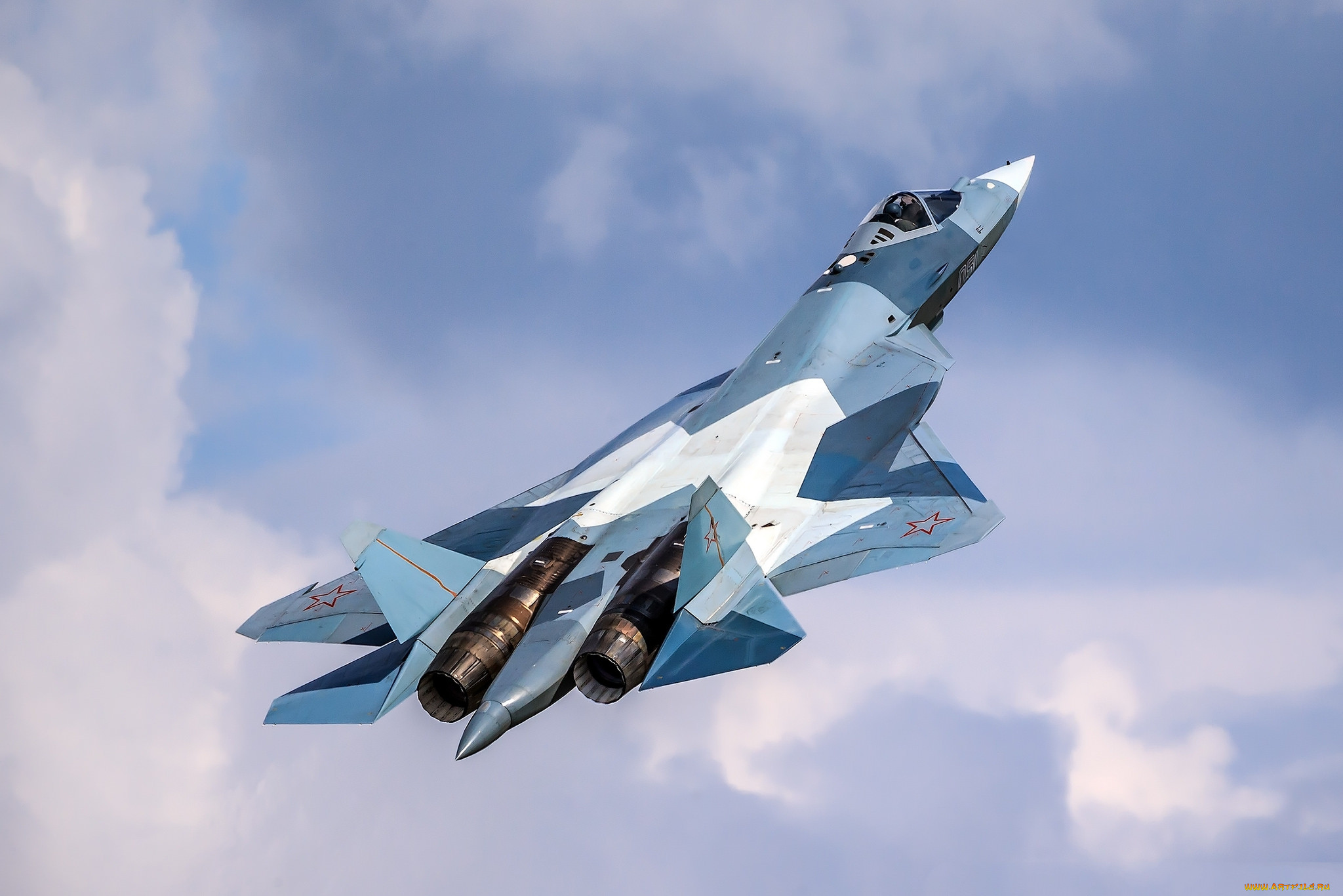 Новый истребитель россии. Су-57 052. Новый истребитель миг-41. Пак фа т-50 Су-57. Су-57 двухдвигательный реактивный самолёт.